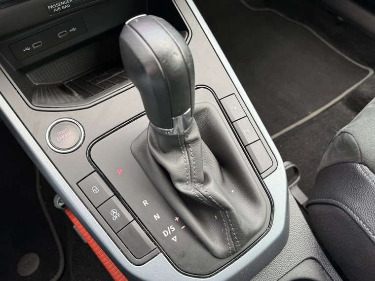 Vehicle Image 33