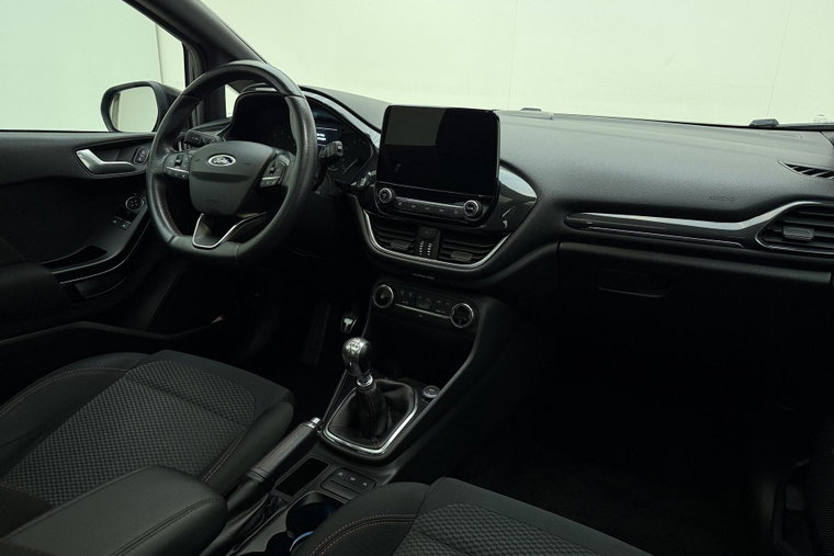 Vehicle Image 14
