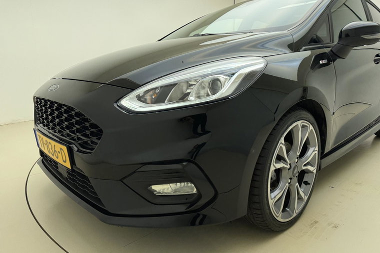 Vehicle Image 35