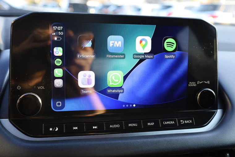 Vehicle Image 10