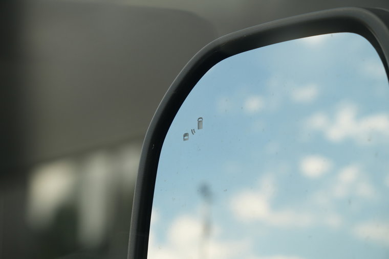 Vehicle Image 17