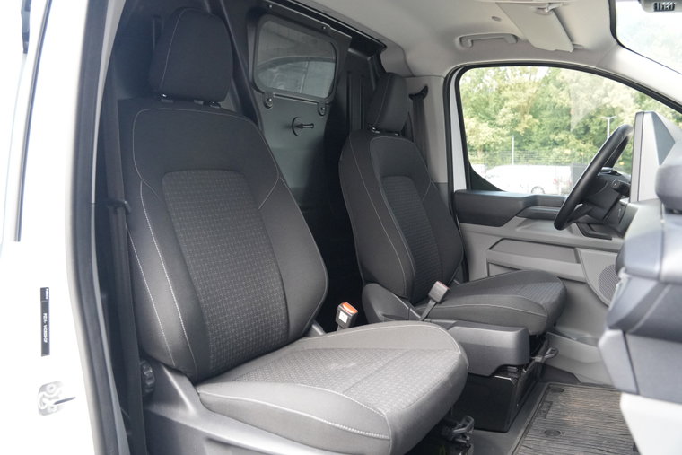 Vehicle Image 36