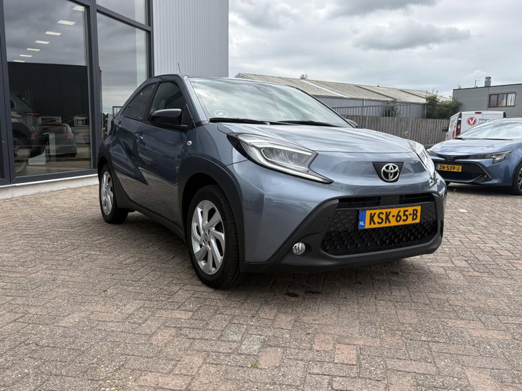 Vehicle Image 7