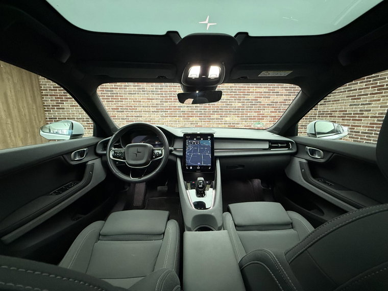 Vehicle Image 8