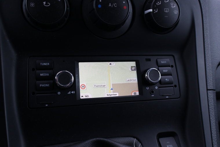 Vehicle Image 28
