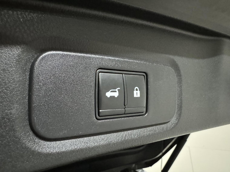 Vehicle Image 52