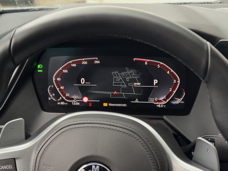 Vehicle Image 32