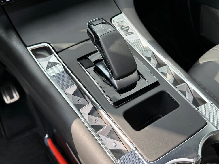 Vehicle Image 37