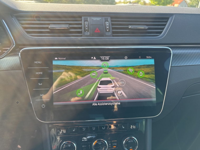 Vehicle Image 31