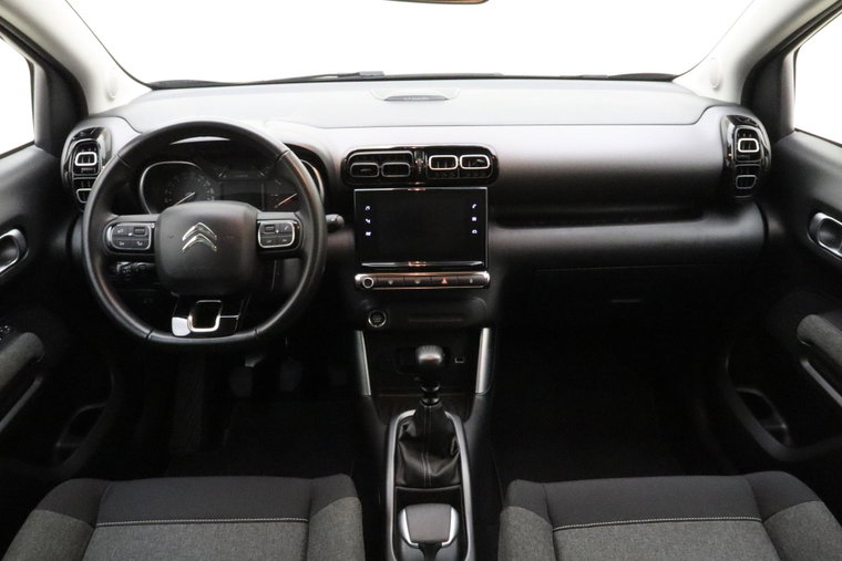 Vehicle Image 15