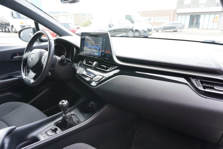 Vehicle Image 18