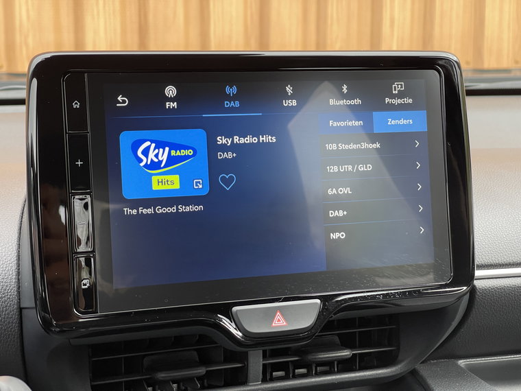 Vehicle Image 12