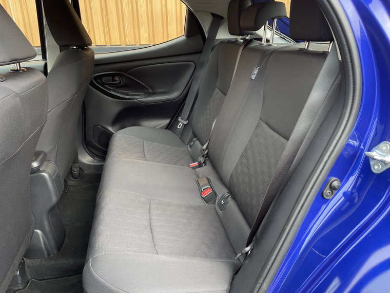 Vehicle Image 21