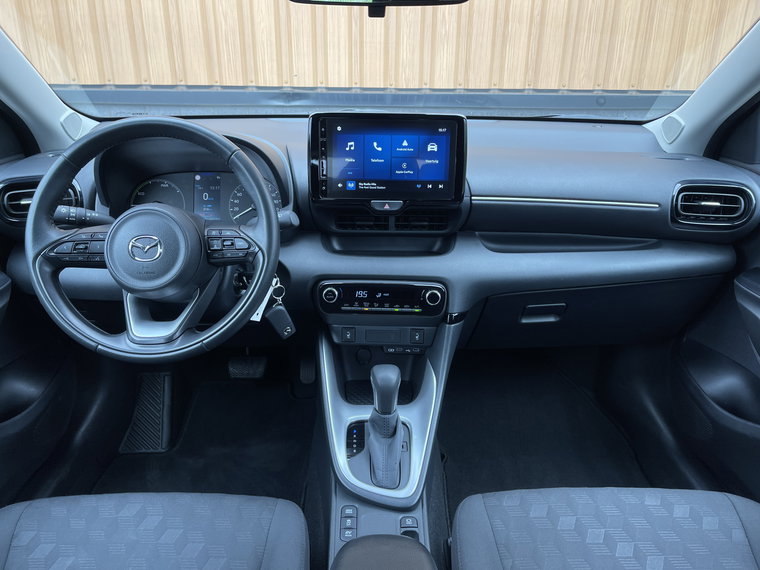 Vehicle Image 9