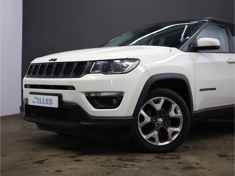 Vehicle Image 24