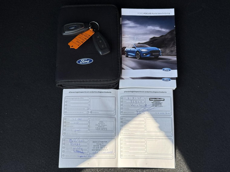 Vehicle Image 30