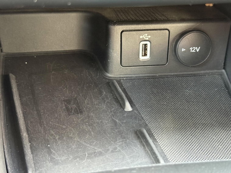 Vehicle Image 38