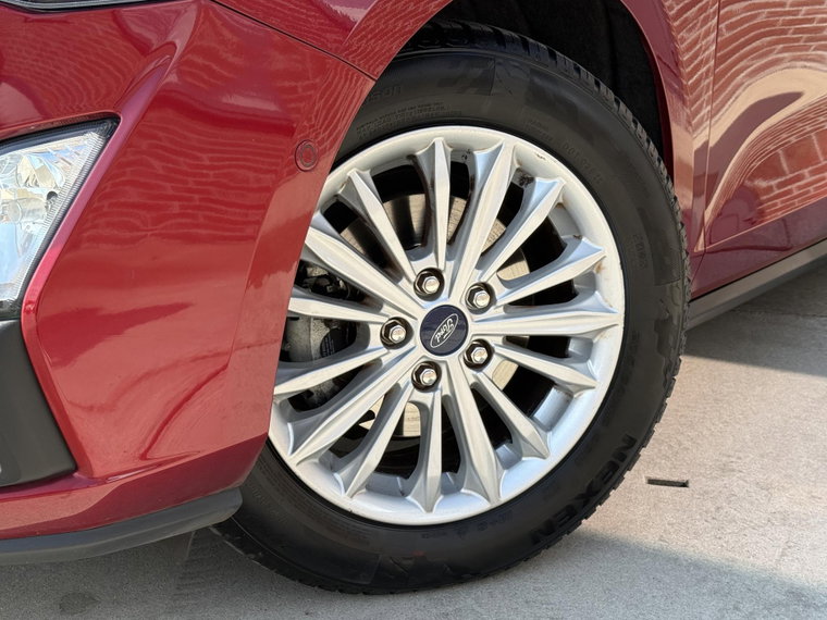 Vehicle Image 39