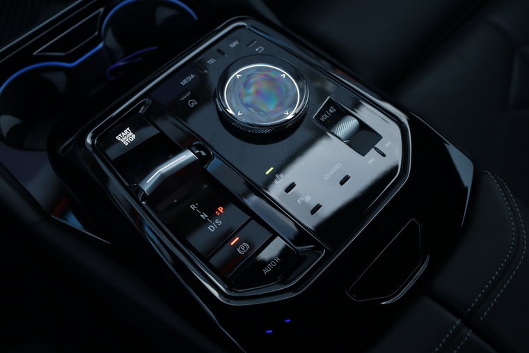 Vehicle Image 41