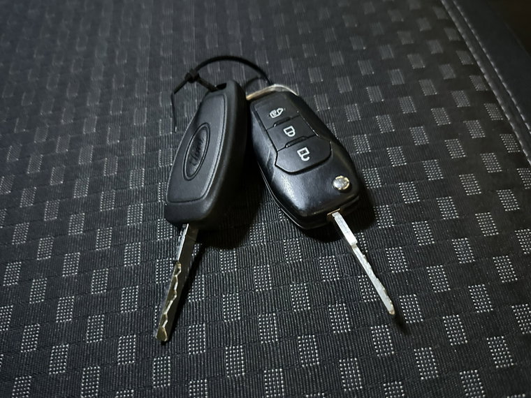 Vehicle Image 23
