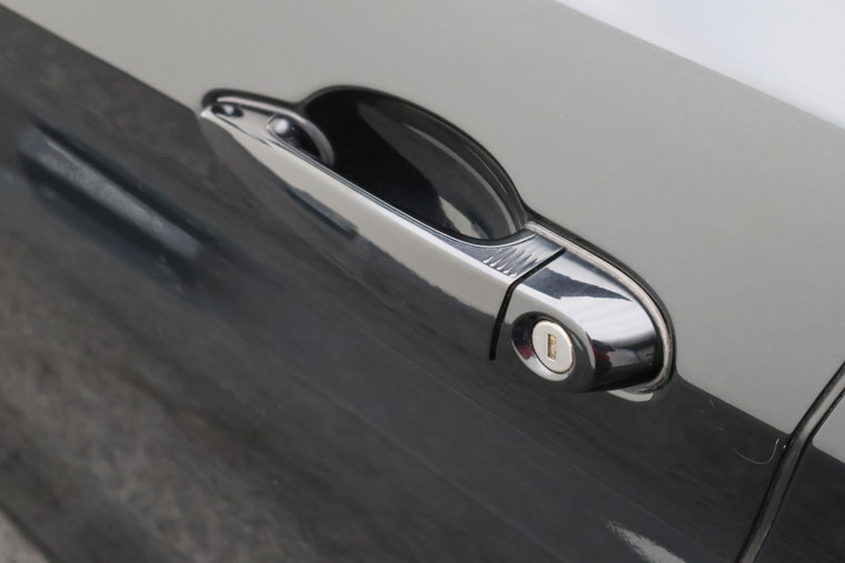Vehicle Image 30