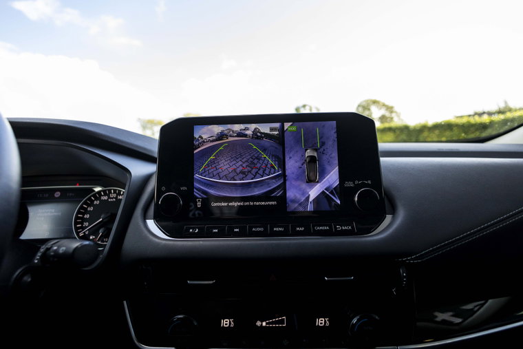 Vehicle Image 21