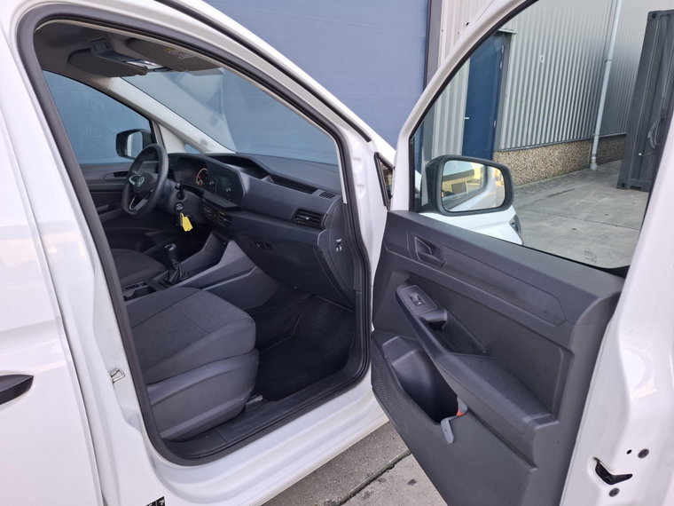 Vehicle Image 38