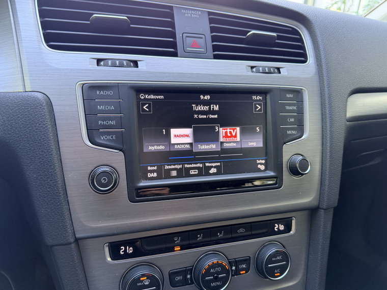 Vehicle Image 16
