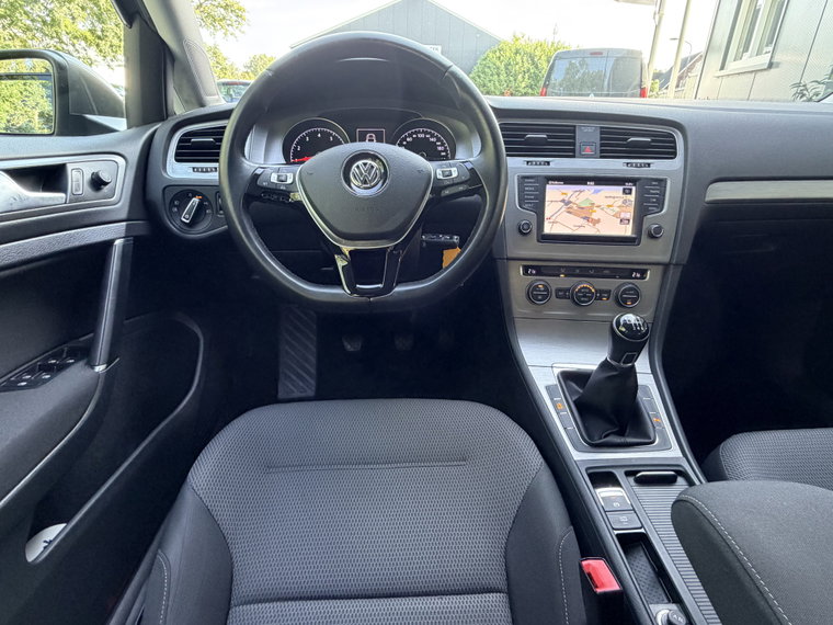 Vehicle Image 37