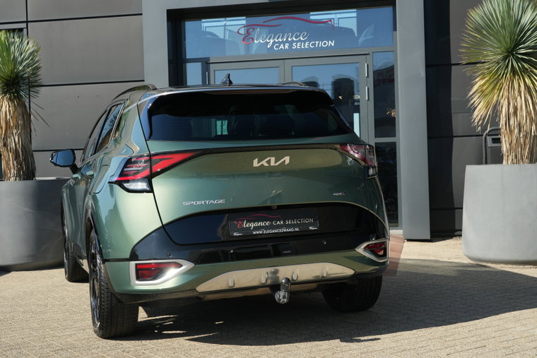 Vehicle Image 32