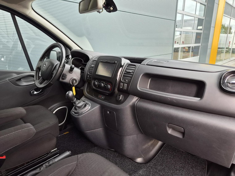 Vehicle Image 28