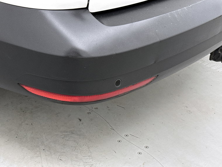Vehicle Image 33