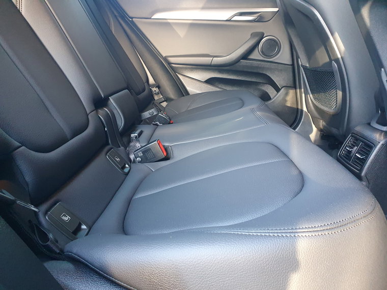 Vehicle Image 38