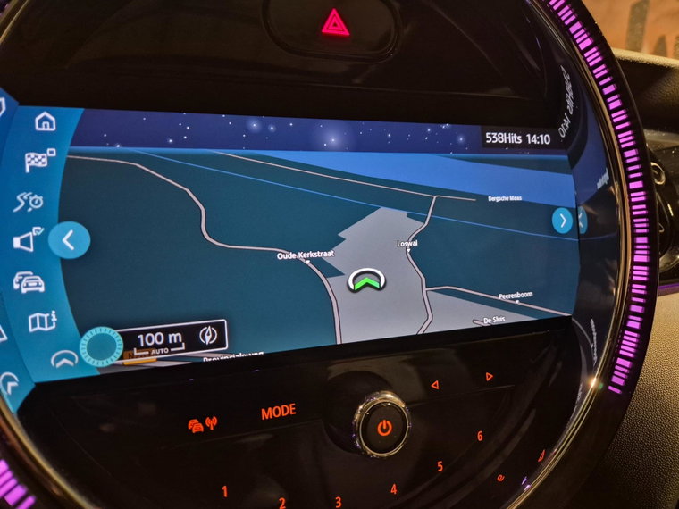 Vehicle Image 10