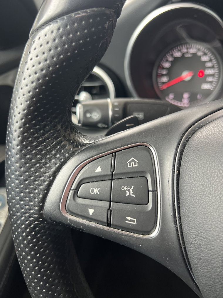 Vehicle Image 24