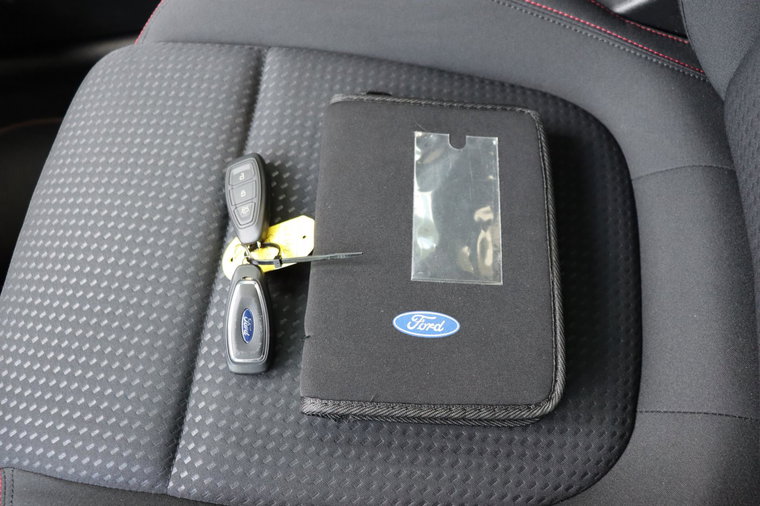 Vehicle Image 30