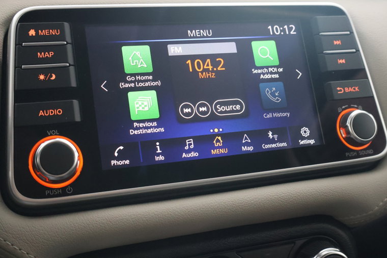 Vehicle Image 25