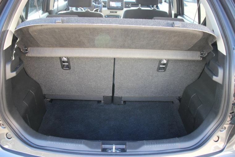 Vehicle Image 11