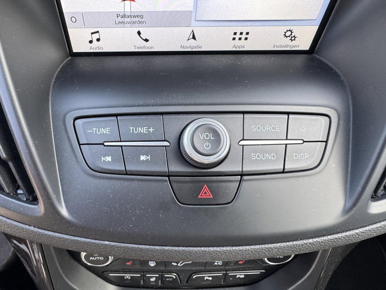 Vehicle Image 26