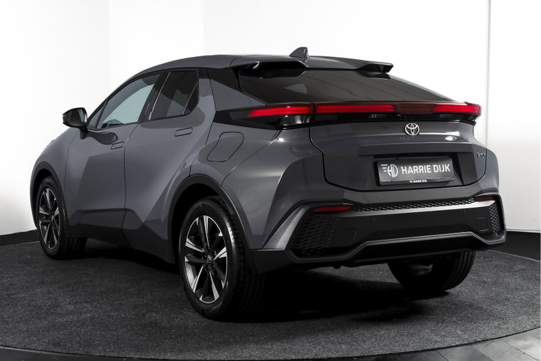 Vehicle Image 23