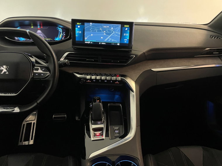 Vehicle Image 32