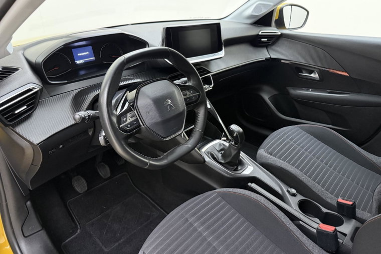 Vehicle Image 24