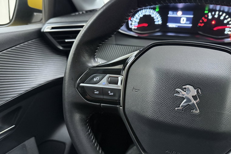 Vehicle Image 26