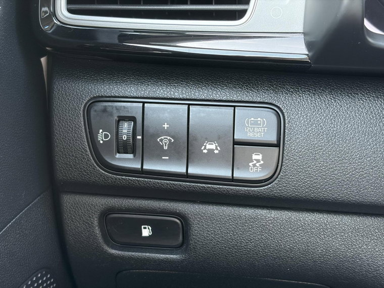 Vehicle Image 28
