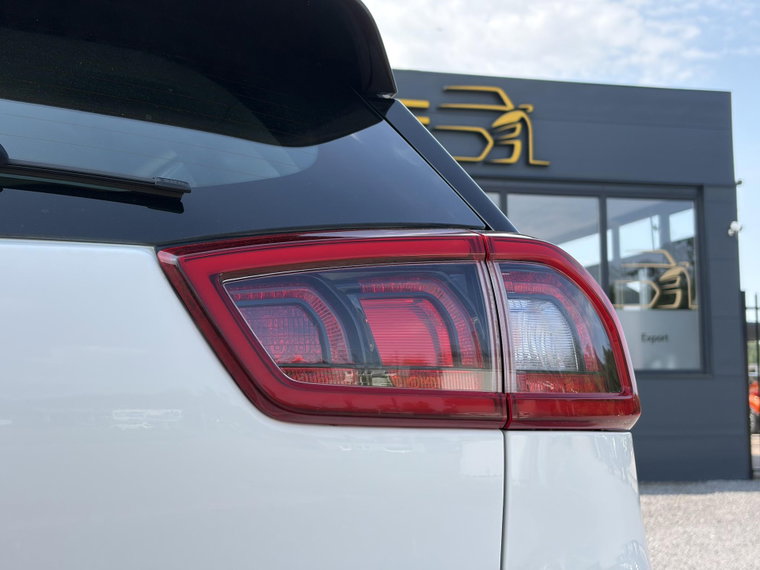 Vehicle Image 40