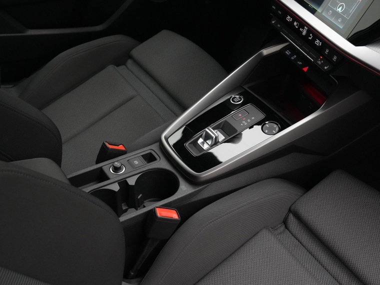 Vehicle Image 47