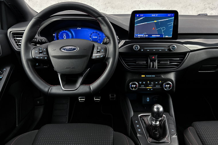 Vehicle Image 13