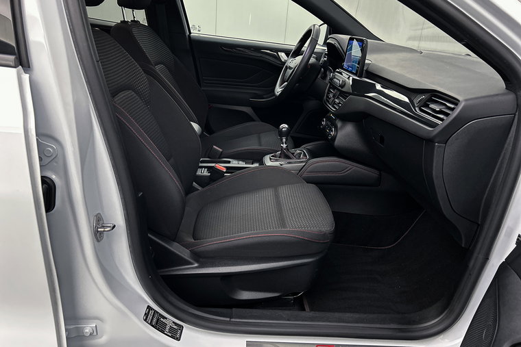 Vehicle Image 33