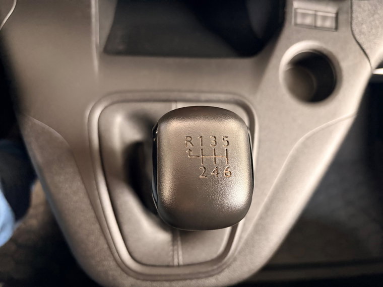 Vehicle Image 28