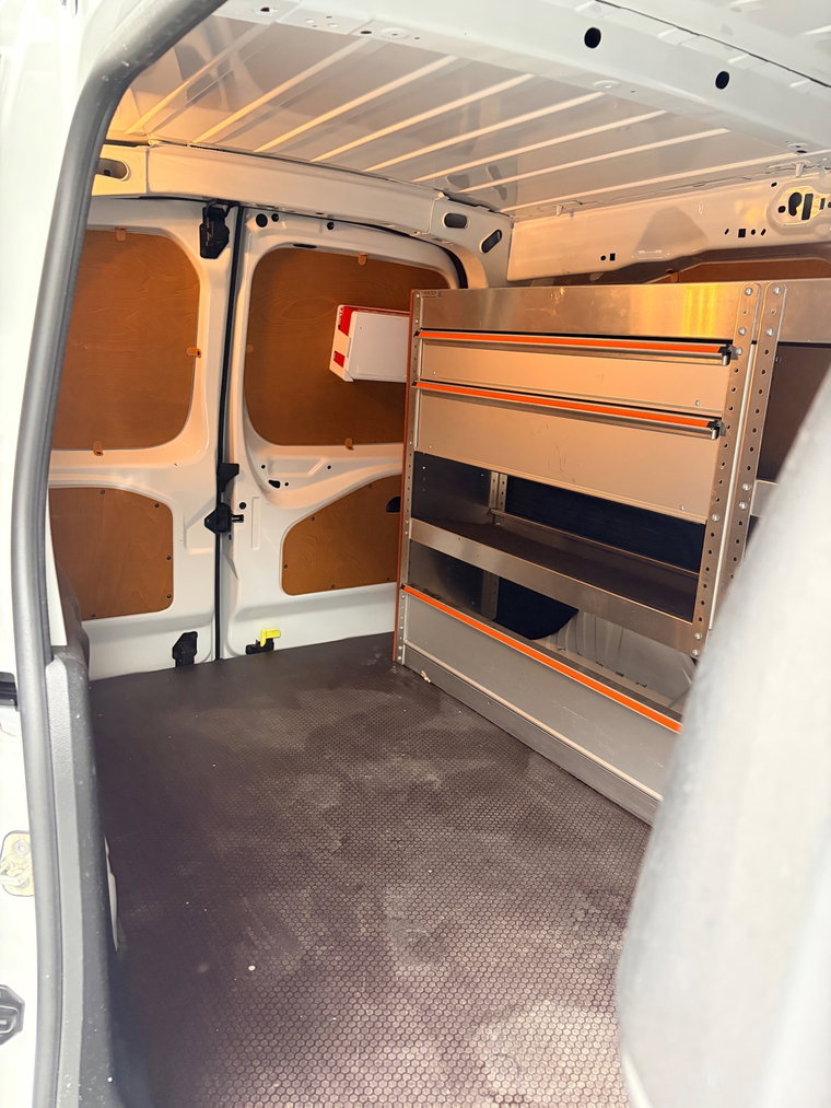 Vehicle Image 33